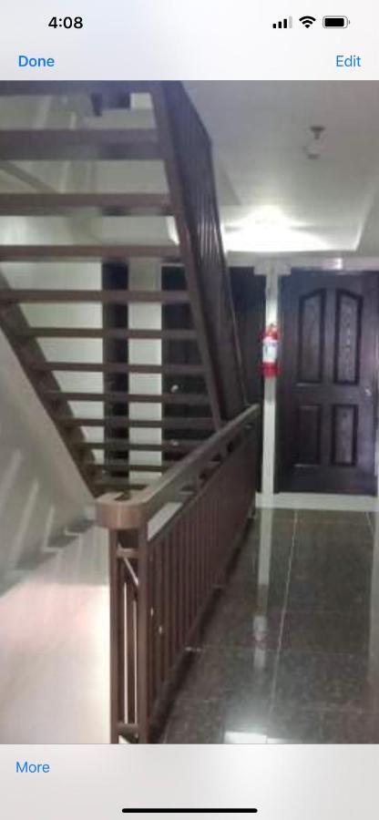 One Kassel Residencia Aparthotel Manila Bagian luar foto